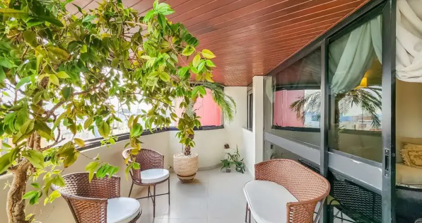 Apartamento tipo para venda em Moema com 4 quartos, sendo 4 suítes, 198m²