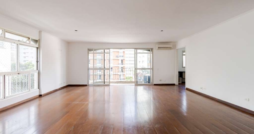 Apartamento tipo para venda com 3 quartos, sendo 3 suítes, 192m²