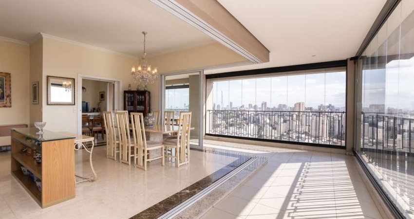 Apartamento tipo para venda com 4 quartos, sendo 4 suítes, 300m²
