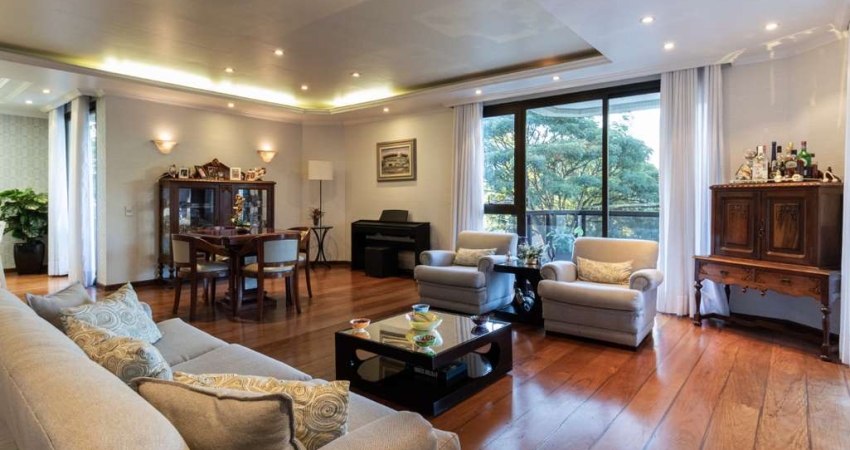 Apartamento tipo para venda com 3 quartos, sendo 3 suítes, 251m²