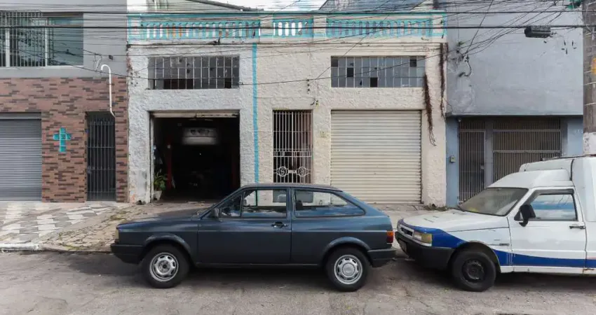 Casa tipo para venda com 5 quartos, 250m²