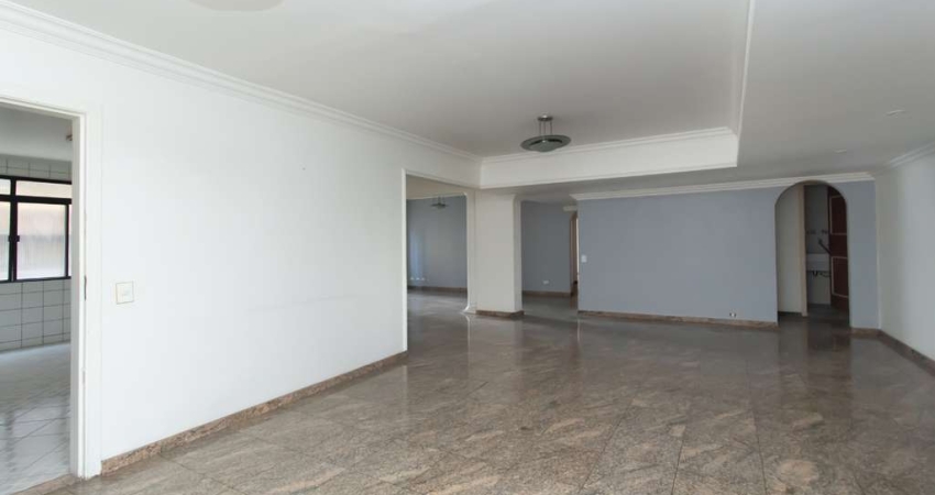Apartamento tipo para venda com 4 quartos, sendo 2 suítes, 275m²