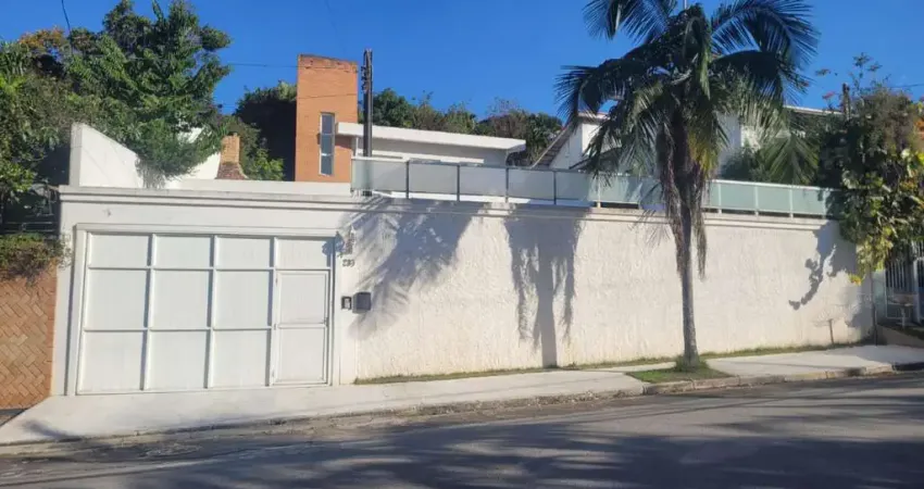 Casa tipo para venda em Parque dos Príncipes com 3 quartos, sendo 3 suítes, 327m²