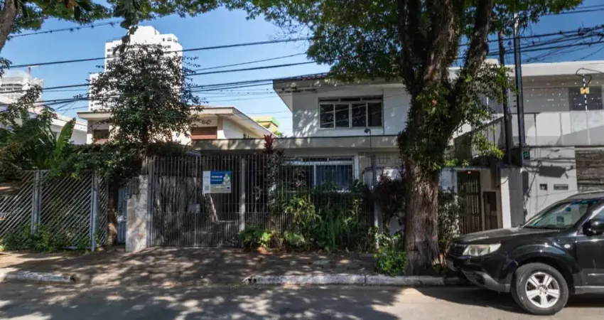 Sobrado para venda com 5 quartos, sendo 1 suíte, 209m²