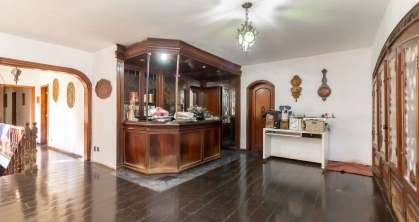 Sobrado para venda com 4 quartos, sendo 4 suítes, 450m²