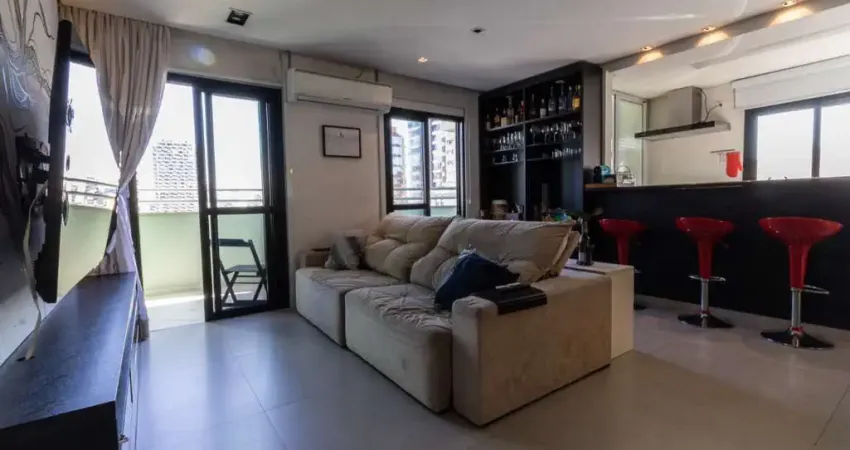 Duplex para venda em Pinheiros com 2 quartos, sendo 1 suíte, 80m²