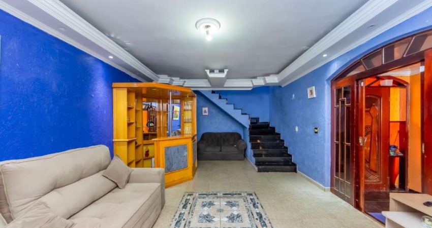 Sobrado para venda com 3 quartos, sendo 1 suíte, 250m²