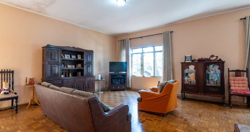 Casa tipo para venda com 3 quartos, sendo 1 suíte, 206m²