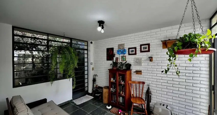 Casa tipo para venda em Cupecê com 2 quartos, sendo 1 suíte, 187m²