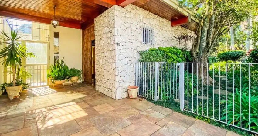 Casa tipo para venda em bosque da saúde com 4 quartos, sendo 2 suítes, 279m²