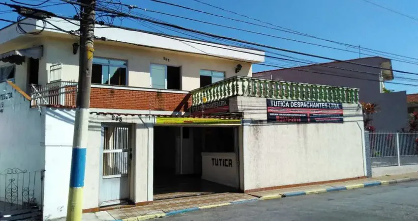 Casa tipo para venda em água fria com 3 quartos, sendo 1 suíte, 280m²