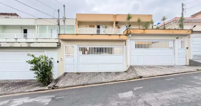 Sobrado para venda em Vila Gumercindo com 4 quartos, sendo 2 suítes , 230m²