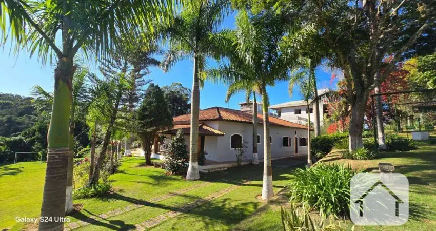 Chácara com 6 suites à venda, 5000 m² por R$ 2.380.000 - Condomínio Itaembu - Itatiba/SP