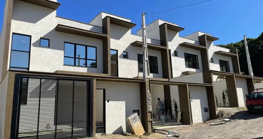 Sobrado geminado no gloria perto da decathlon,novinho pode ser financiado