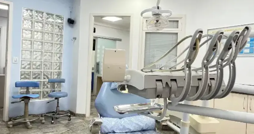 Alugo consultório dentário ,no centro de joinville .pronto para uso .