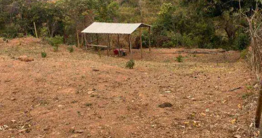 Terreno/Chácara  à venda, 1.700 m² por R$ 70.000 - Zona Rural - Ravena/MG