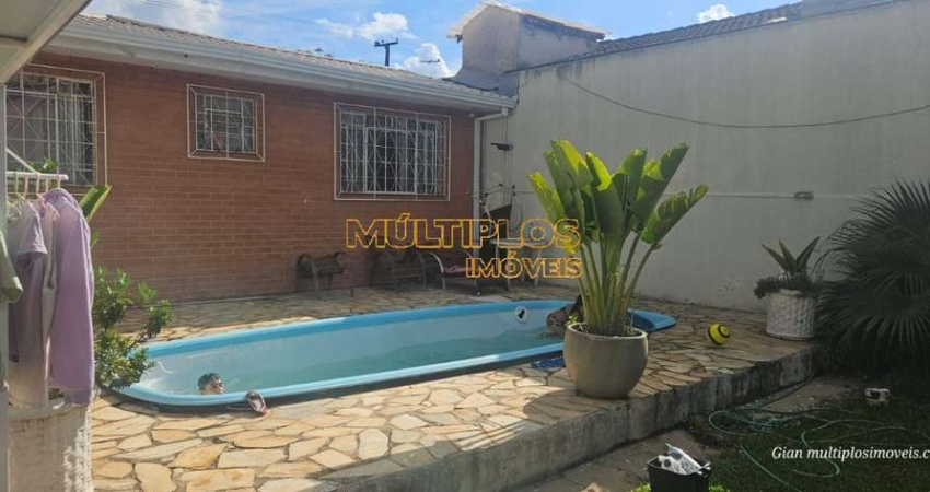 Imóvel incrível à venda em Curitiba-PR: Casa com 3 quartos, 1 sala, 2 banheiros, 8 vagas de garagem e 380,00 m² de área no Uberaba.