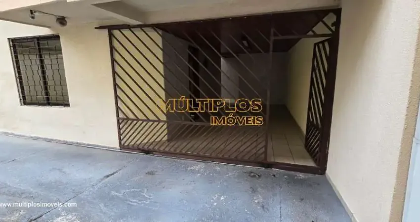 Casa com 3 quartos à venda na Rua Ivo Ferro, 143, Uberaba, Curitiba