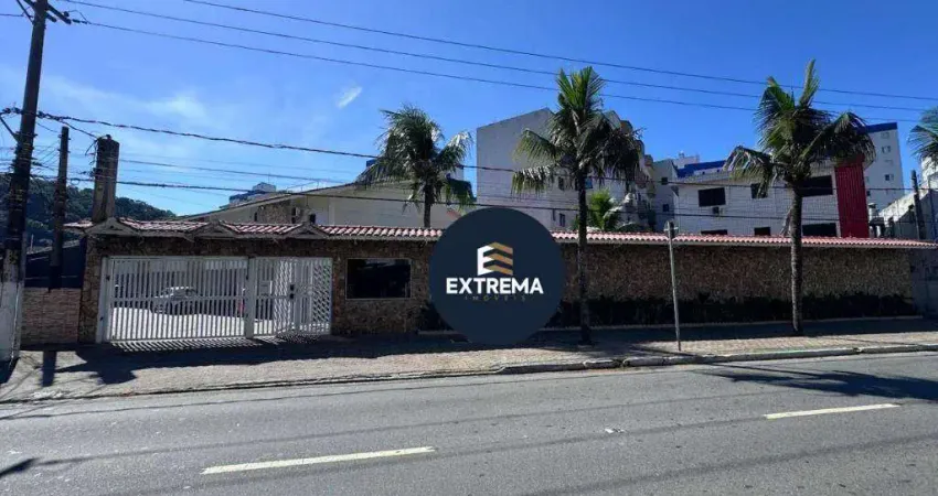 Triplex no Canto do Forte – Piscina, Churrasqueira e Segurança em Condomínio Fechado
