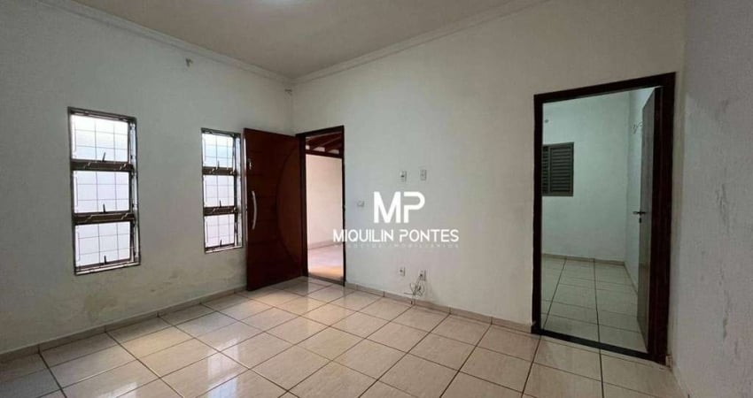 Casa com 2 dormitórios à venda, 140 m² por R$ 200.000,00 - Vila Industrial - Jaboticabal/SP