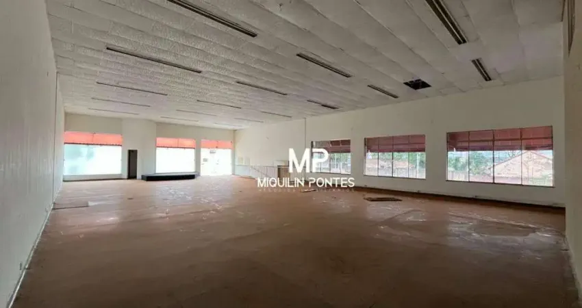 Barracão, 648 m² - venda por r$ 1.600.000 ou aluguel por r$ 10.000/mês - centro - jaboticabal/sp