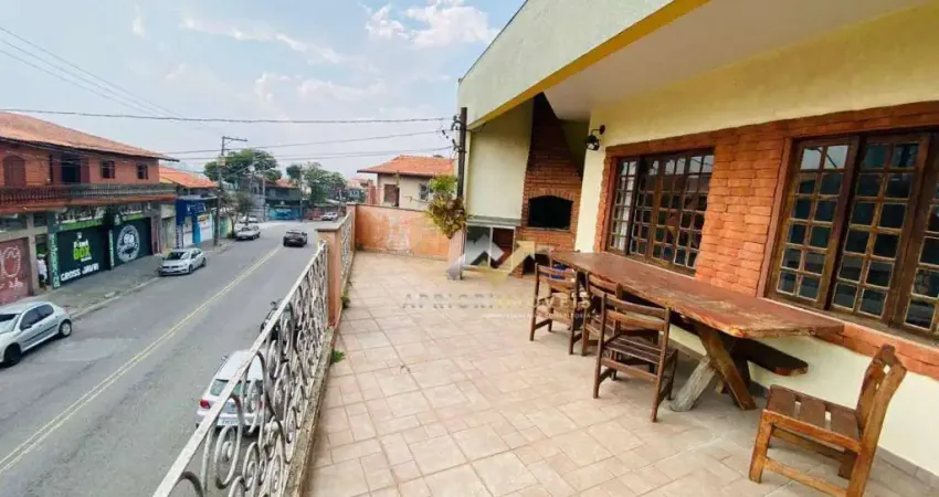 Sobrado com 3 dormitórios para alugar, 180 m² por R$ 2.600,00/mês - Vila Assunção - Santo André/SP