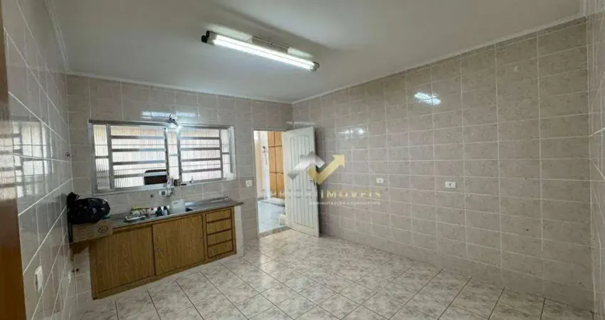 Sobrado com 3 dormitórios à venda, 200 m² por R$ 650.000,00 - Vila Eldízia - Santo André/SP