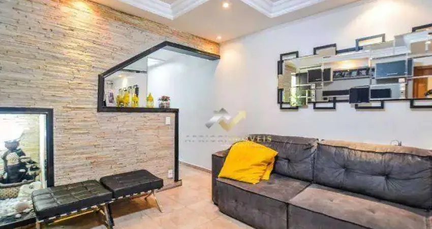 Sobrado com 3 dormitórios à venda, 215 m² por R$ 770.000,00 - Parque Jaçatuba - Santo André/SP