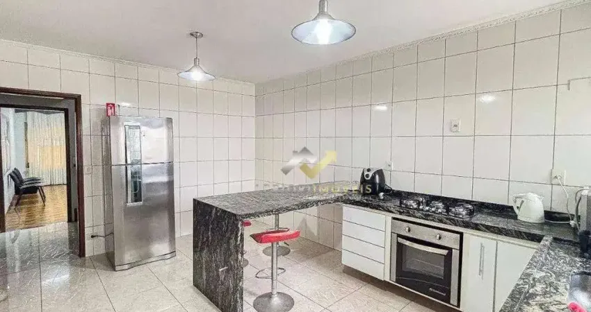 Sobrado com 3 dormitórios à venda, 185 m² por R$ 900.000,00 - Vila Floresta - Santo André/SP