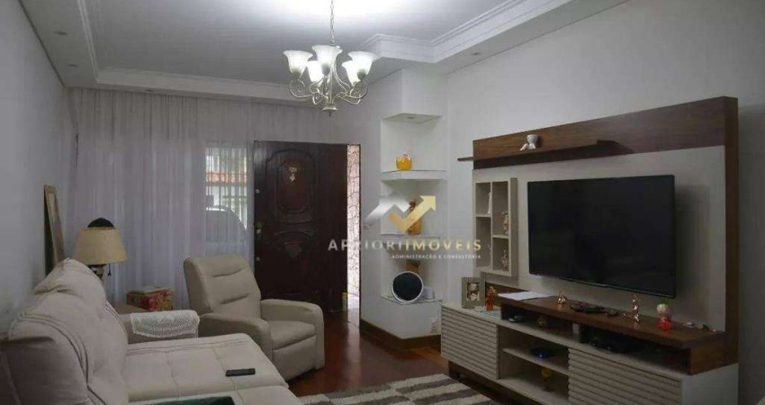 Sobrado com 4 dormitórios à venda, 274 m² por R$ 880.000,00 - Vila Humaitá - Santo André/SP