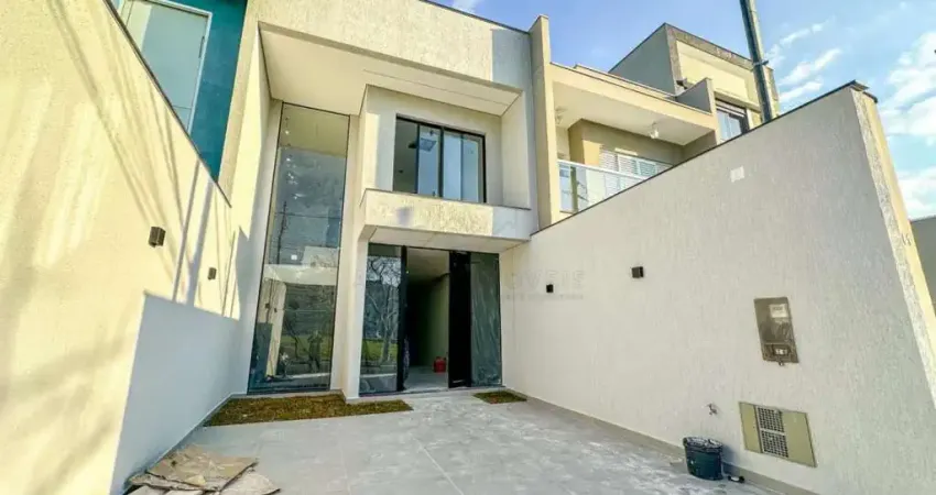 Sobrado com 03 dormitórios à venda, 147 m² na Parque São Vicente - Santo André/SP