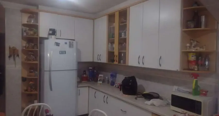 Sobrado com 3 dormitórios à venda, 100 m² por R$ 510.000,00 - Vila Progresso - Santo André/SP