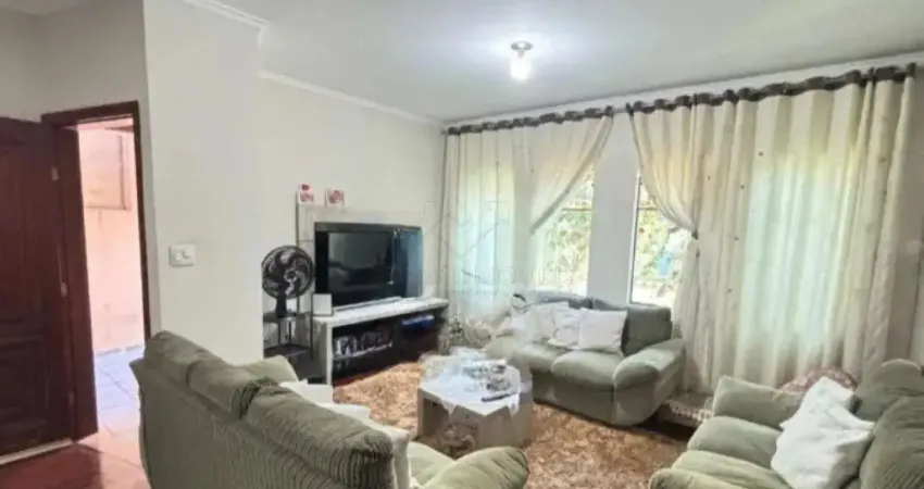 Casa com 4 quartos à venda no Parque Jaçatuba, Santo André 