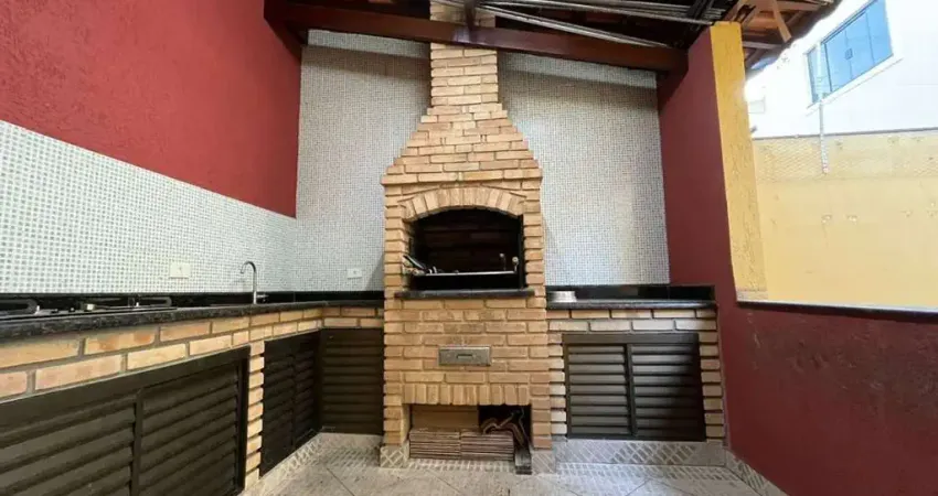 Sobrado com 3 dormitórios à venda, 186 m² por R$ 680.000,00 - Vila Vitória - Santo André/SP