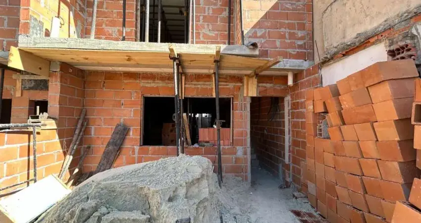 Sobrado com 3 dormitórios à venda, 139 m² por R$ 820.000,00 - Vila Camilópolis - Santo André/SP