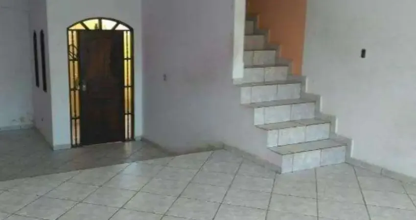 Sobrado com 3 dormitórios para alugar, 180 m² por R$ 3.650,00/mês - Jardim Las Vegas - Santo André/SP