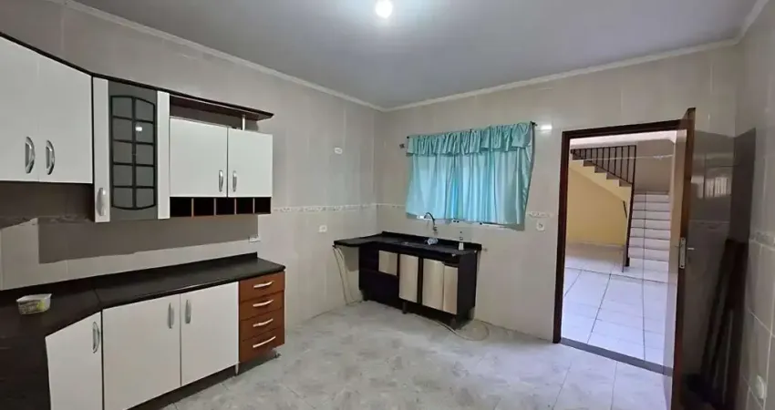 Sobrado com 2 dormitórios à venda, 181 m² por R$ 550.000,00 - Jardim Las Vegas - Santo André/SP