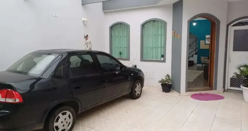 Sobrado com 3 dormitórios para alugar por R$4.238/mês e venda por R$710.000  - Parque Jaçatuba - Santo André/SP