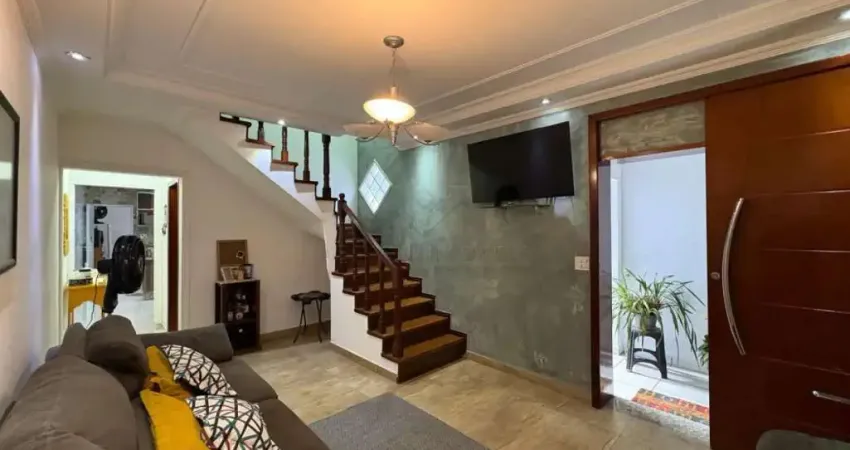 Sobrado com 03 dormitórios e 02 vagas na vila curuçá - santo andré