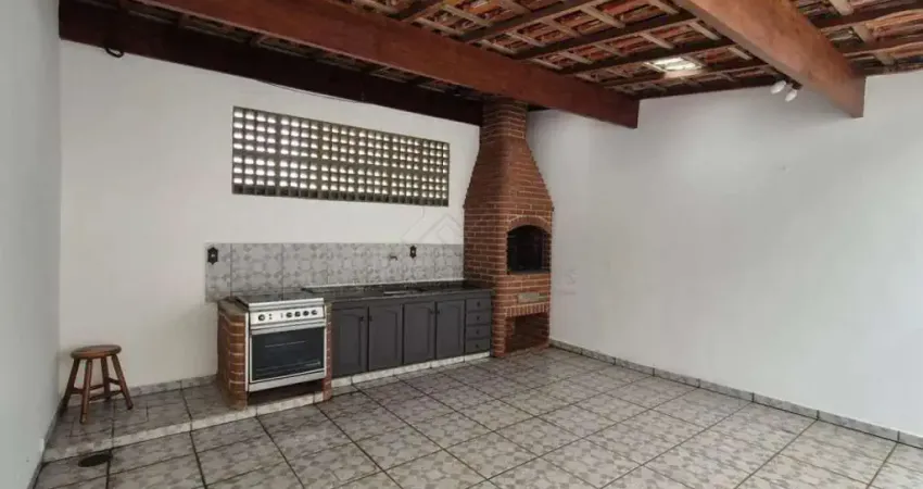 Sobrado á venda com 03 dormitórios e 04 vagas na vila alice em santo andré