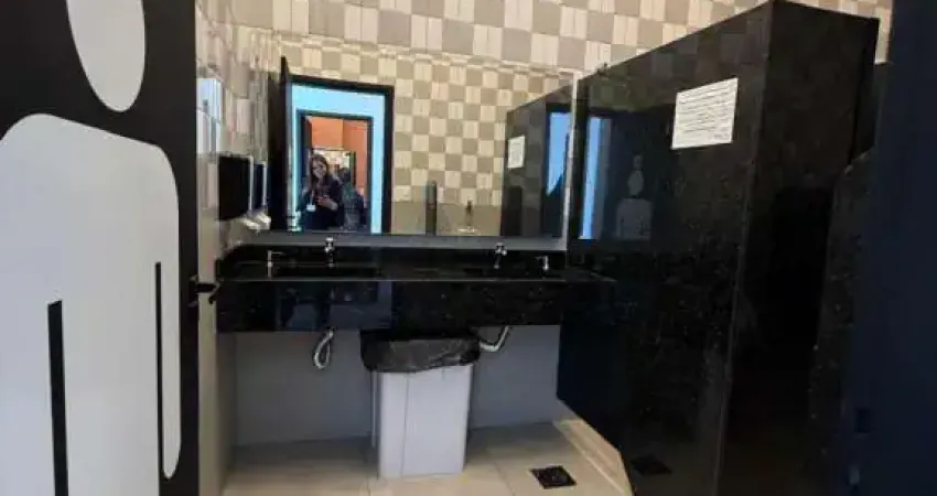 Sala Comercial e 1 banheiro para Alugar, 30 m² no Parque Jaçatuba - Santo André/SP