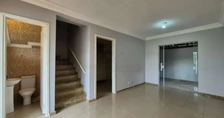 Sobrado com 03 dormitórios à locação, 94m² na Vila Metalúrgica - Santo André/SP