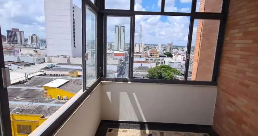 Apartamento - Padrão, para Venda em Uberlândia/MG