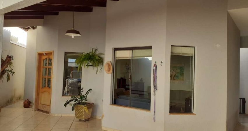Casa com 4 quartos à venda no Umuarama, Uberlândia 