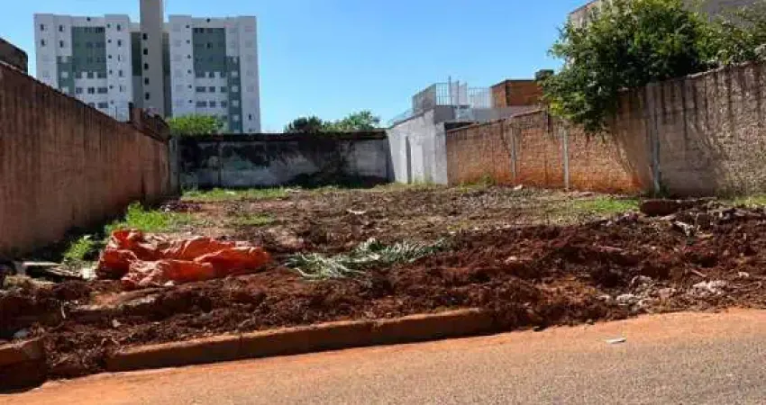 Terreno à venda no Marta Helena, Uberlândia 