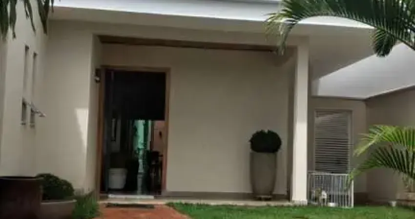 Casa com 3 quartos à venda no Jardim Karaíba, Uberlândia 