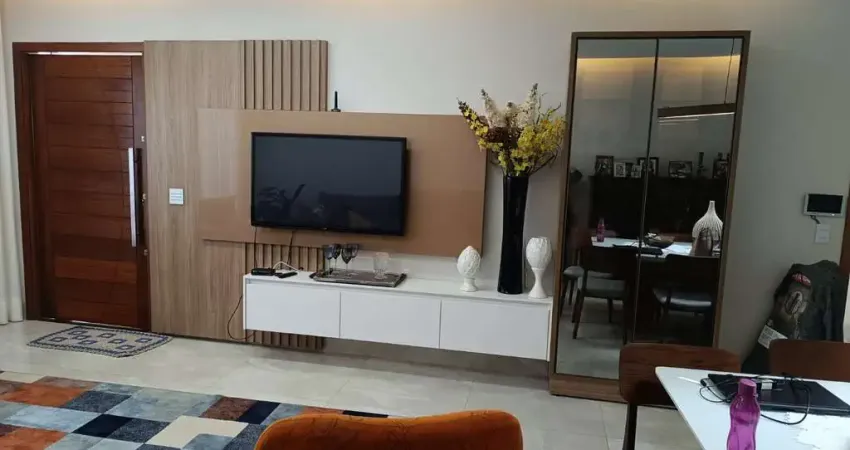 Casa com 3 quartos à venda no Custódio Pereira, Uberlândia 