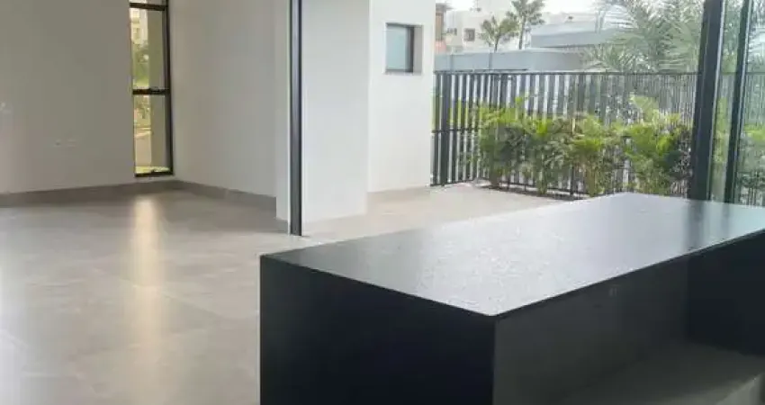 Casa com 4 quartos à venda no Granja Marileusa, Uberlândia 