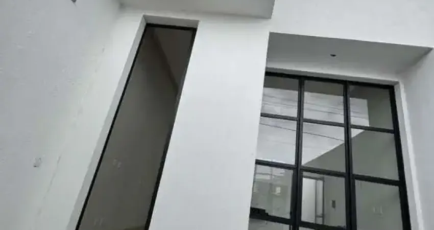 Casa - Padrão, para Venda em Uberlândia/MG