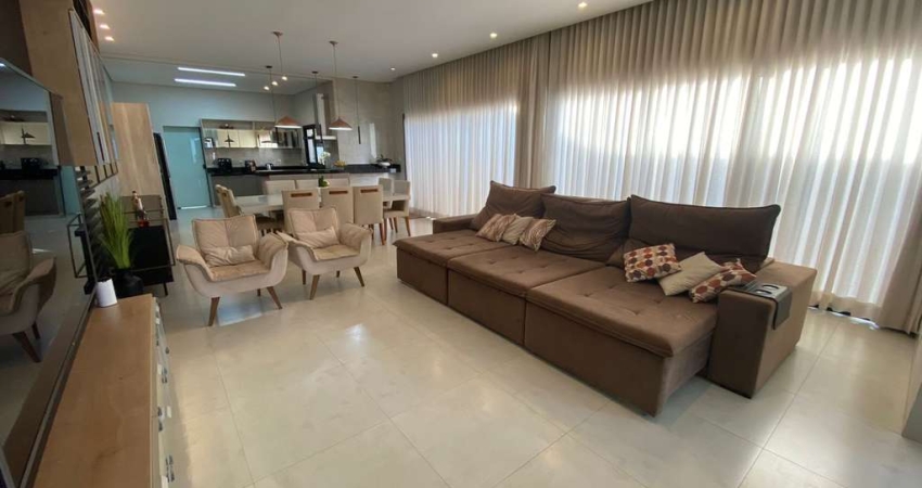 Casa com 3 quartos à venda no Novo Mundo, Uberlândia 